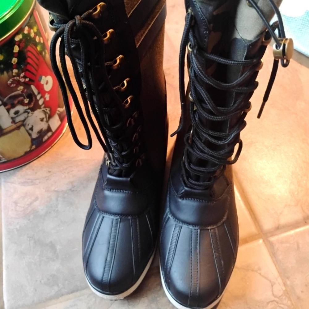 ❄️💞 Awesome!/Flat Boots color Olive 🌧️☔💞